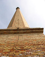 Broken lightning conductor on a stork chimney in Barbastro.